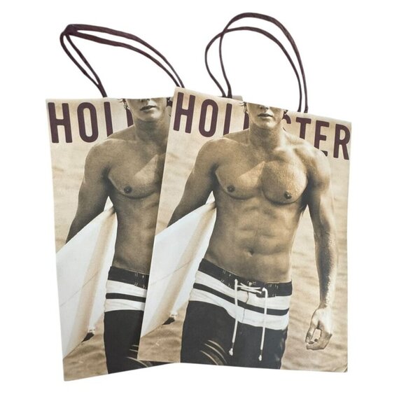 Hollister Paper Shopping Bag Vintage Y2K Surfing Male Model Bruce Weber lot of 2 - Picture 4 of 4
